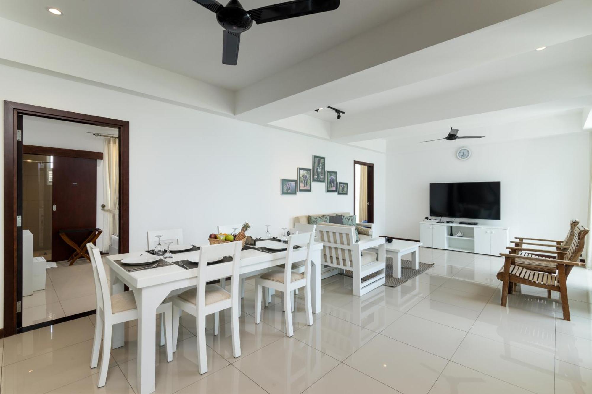 Oceanfront Condominium - Нилавели Экстерьер фото