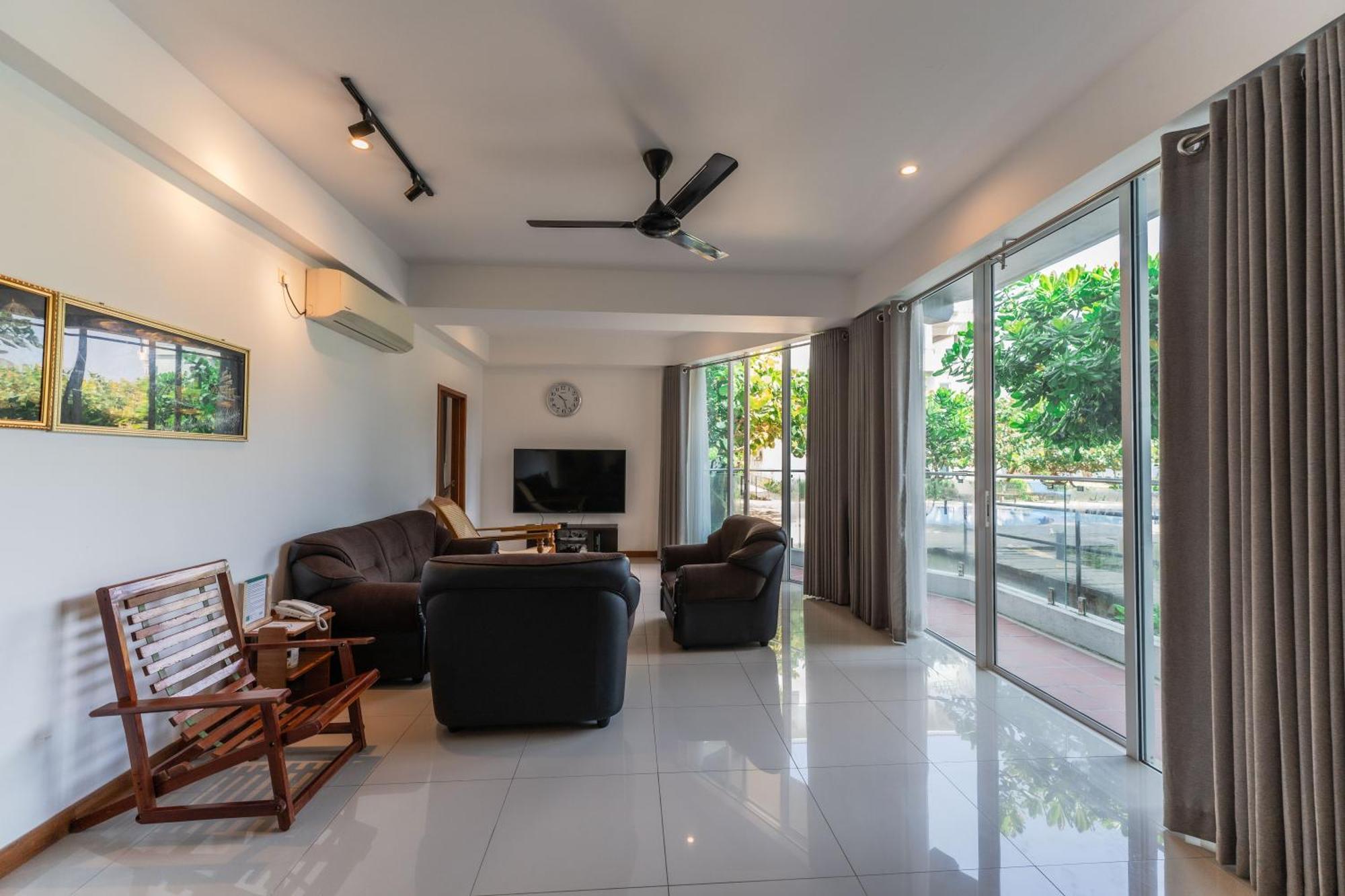 Oceanfront Condominium - Нилавели Экстерьер фото