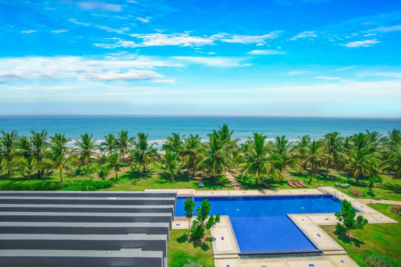 Oceanfront Condominium - Нилавели Экстерьер фото
